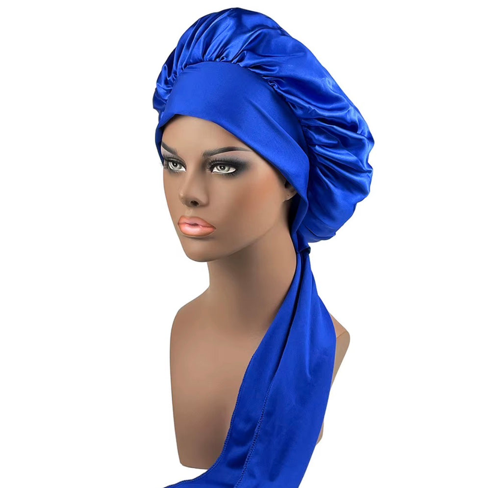 Bonnet en satin – bleu