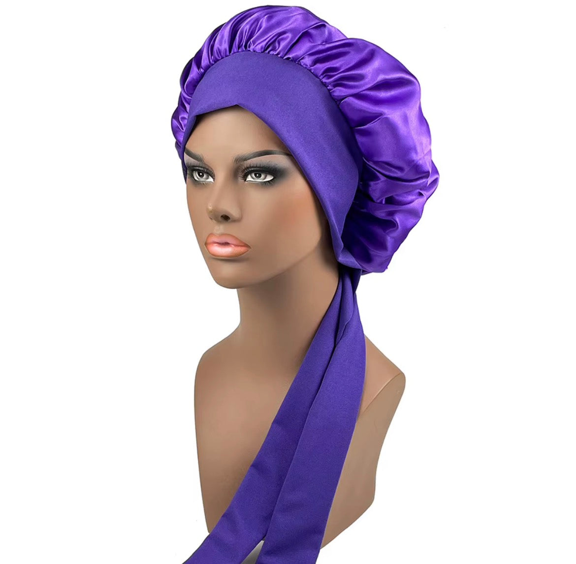 Bonnet en satin – violet