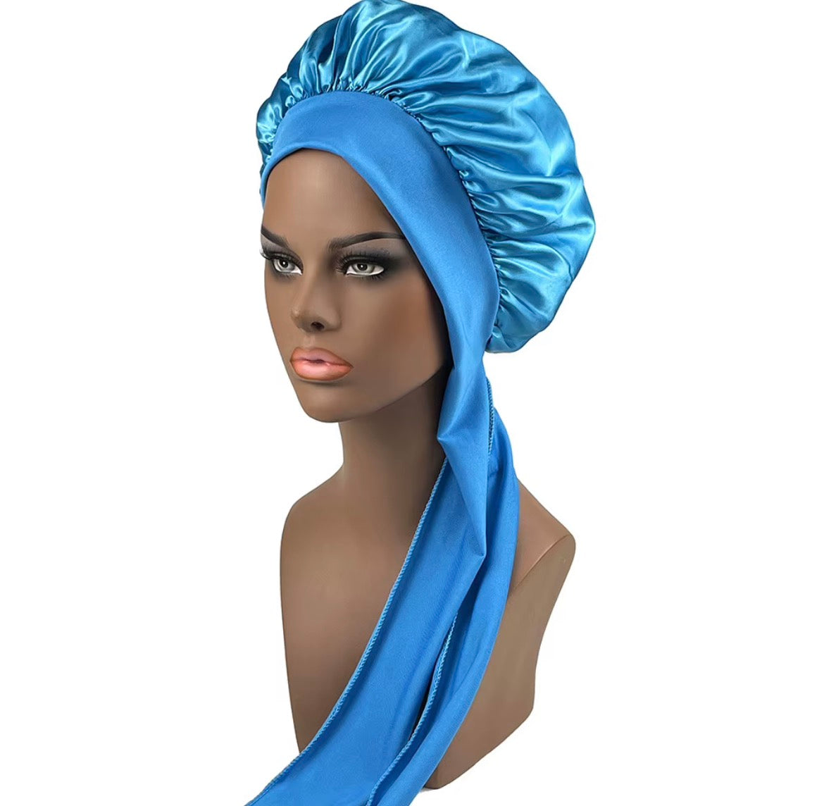 Bonnet en satin - Bleu clair
