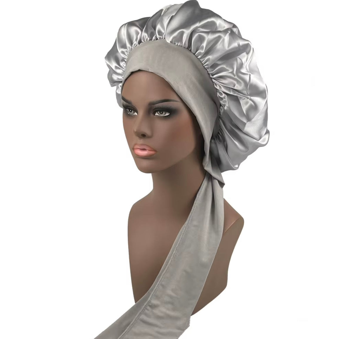 Bonnet en satin – gris